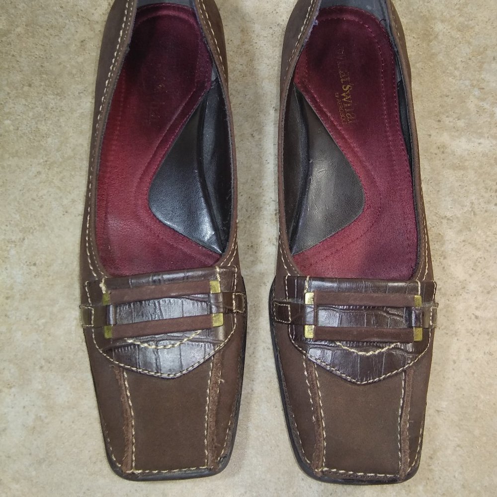 Whats What By Aerosoles Brown Leather Low Heels Pu